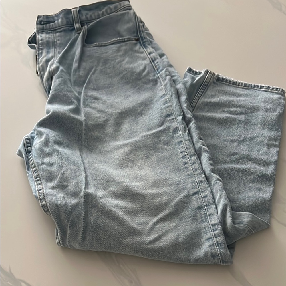Women's Light Blue Jeans
